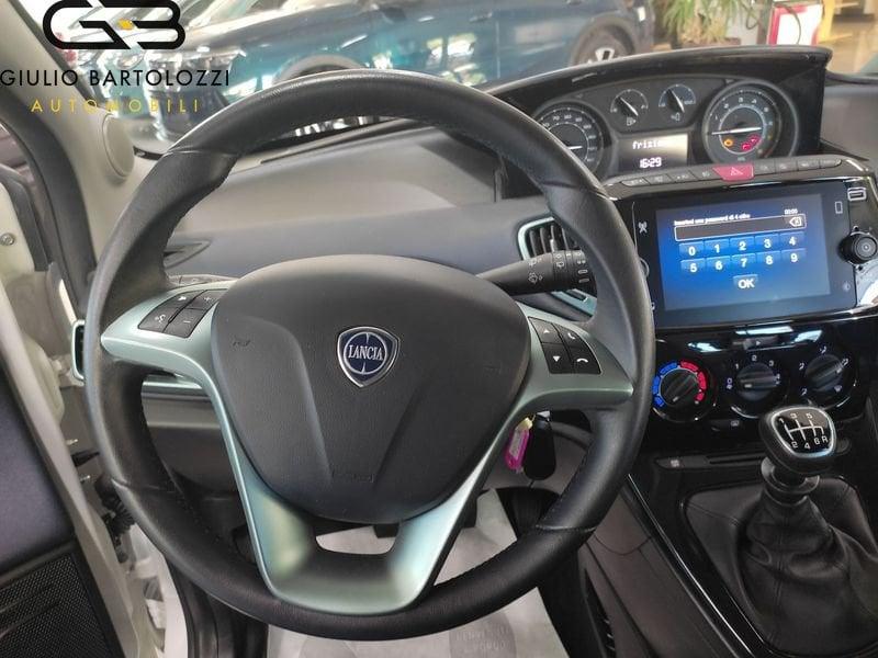 Lancia Ypsilon 1.0 FireFly 70cv S&S Hybrid GOLD PLUS