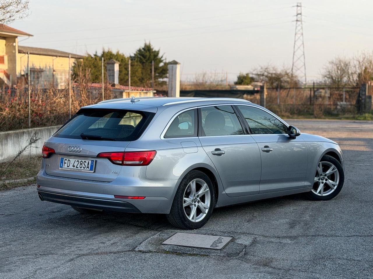 Audi A4 Avant 2.0 TDI S tronic Sport