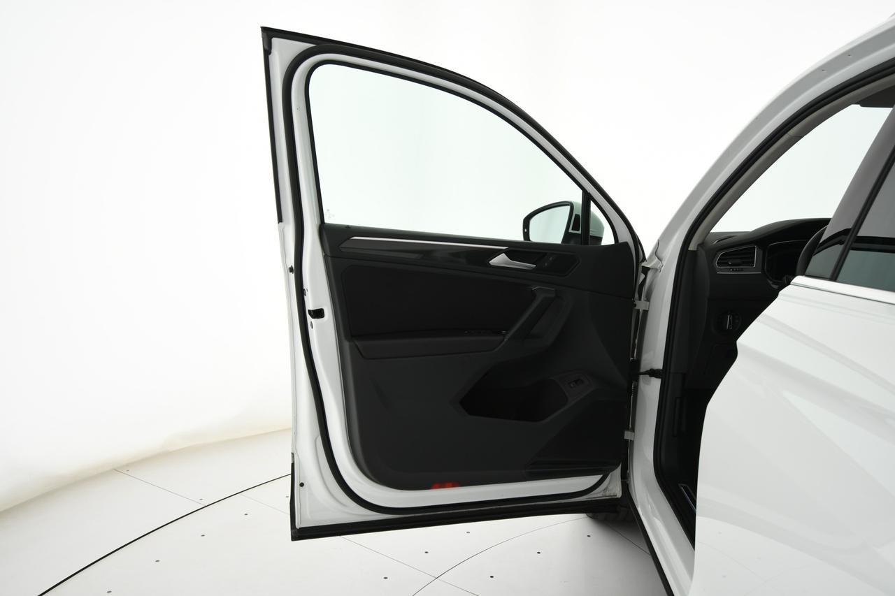 VOLKSWAGEN Tiguan 2.0 tdi Elegance 150cv dsg CAMERA+APP CONNECT+ACC