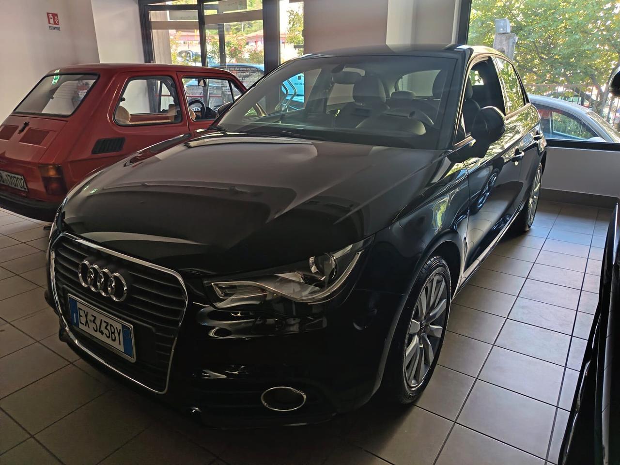Audi A1 1.6 TDI S line edition plus