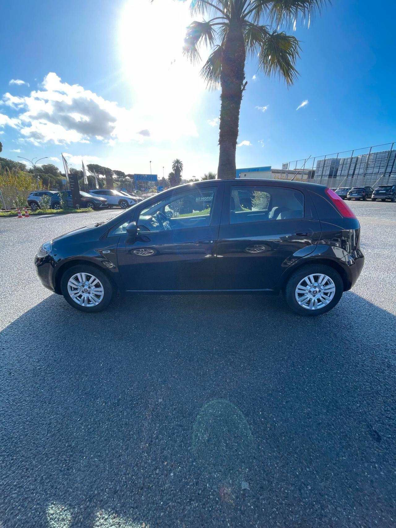 Fiat Punto 1.3 MJT II S&S 95 CV 5 porte Street