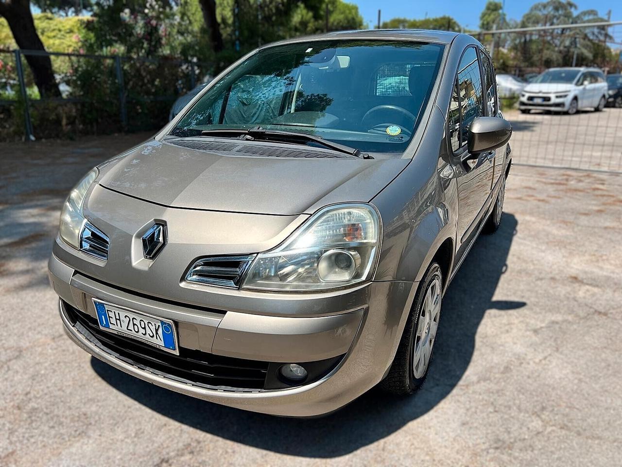 RENAULT MODUS 1.2 16V NighteDay - 2011