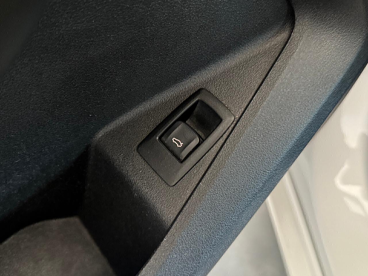 Bmw 116d Sport Line - 2021