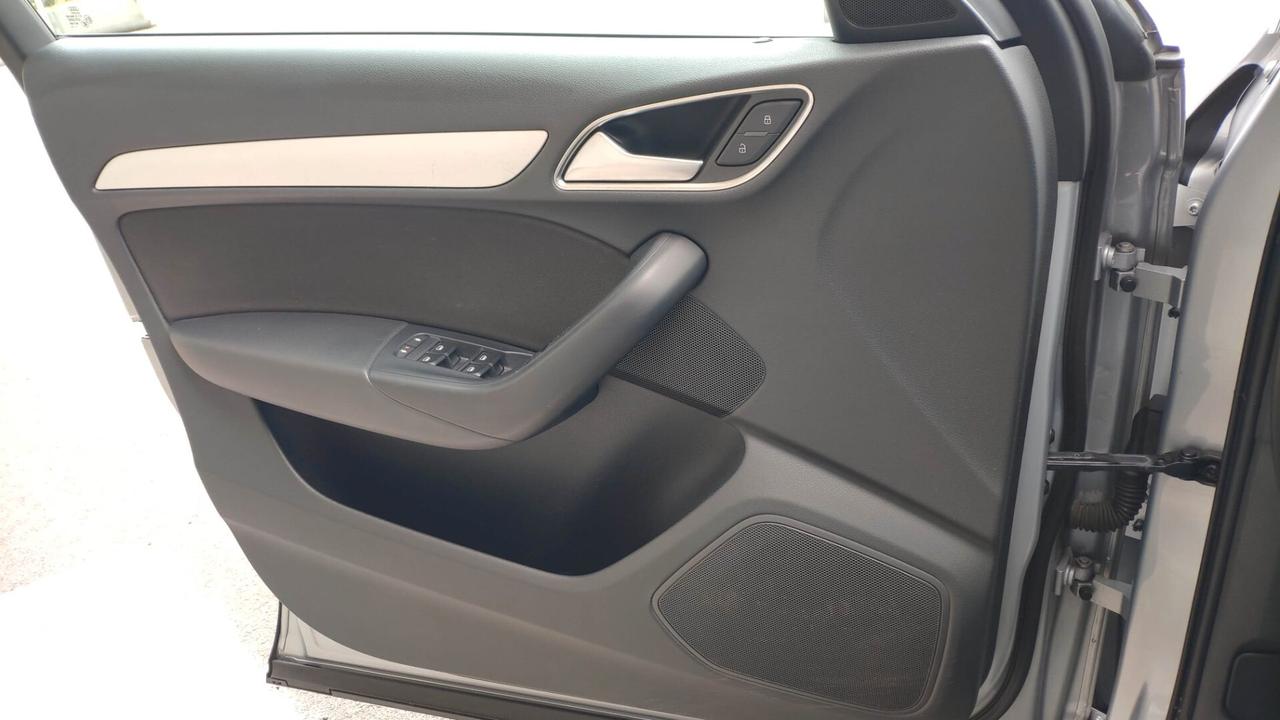 Audi Q3 2.0 TDI 150 CV Business 4WD