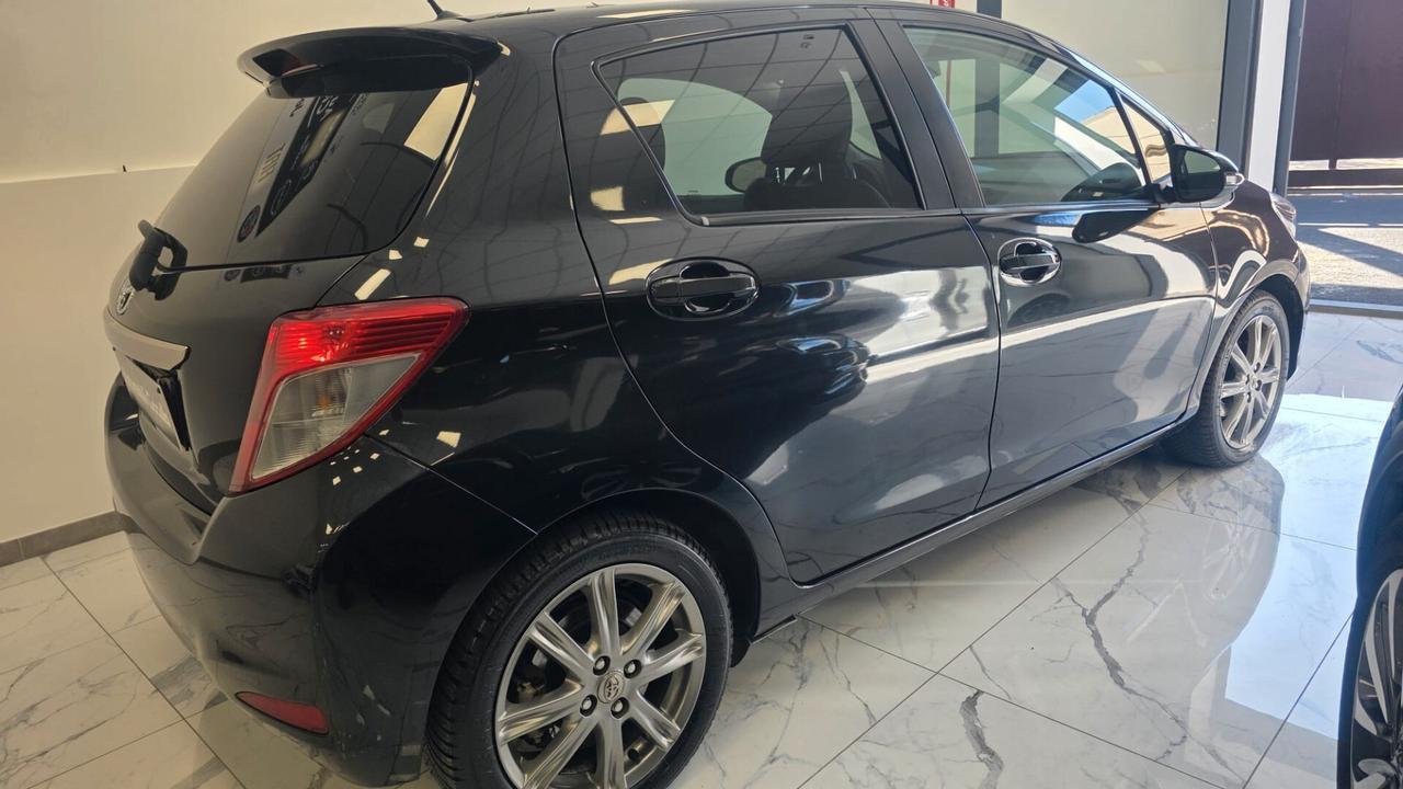Toyota Yaris 1.4 D-4D 5 porte Lounge