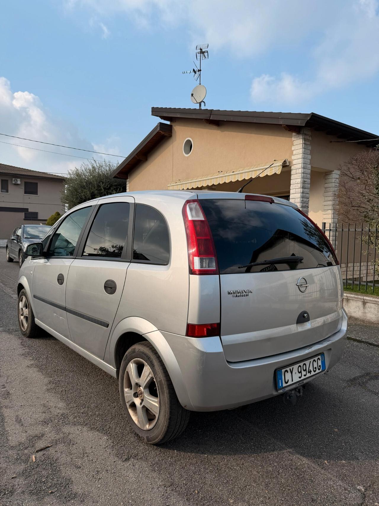 Opel Meriva 1.4 benzina euro 4 GANCIO TRAINO