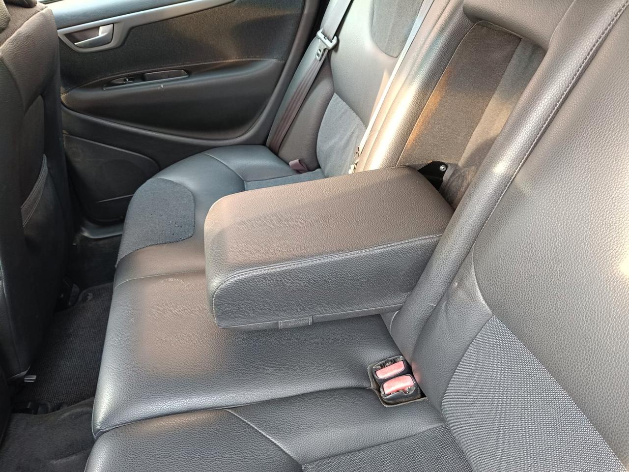 Volvo XC70 2.4 D 20V (163CV) MANUALE