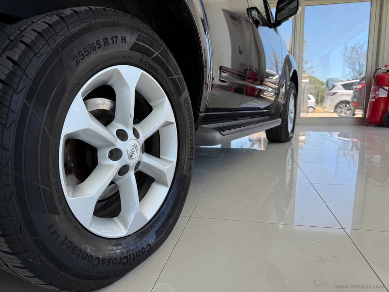 NISSAN Pathfinder 2.5 dCi LE