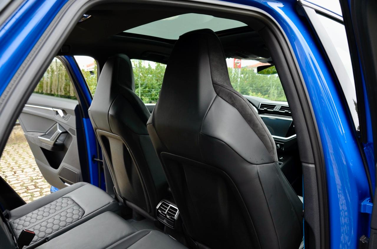 AUDI RS Q3 SPB 2.5 QUATTRO 400cv S-TRONIC, GARANZIA AUDI, SERVICE AUDI, BOLLO E SUPERBOLLO 9/2026, TETTO, MATRIX, HI-FI SONOS, DYNAMIC PACK, PERMUTE