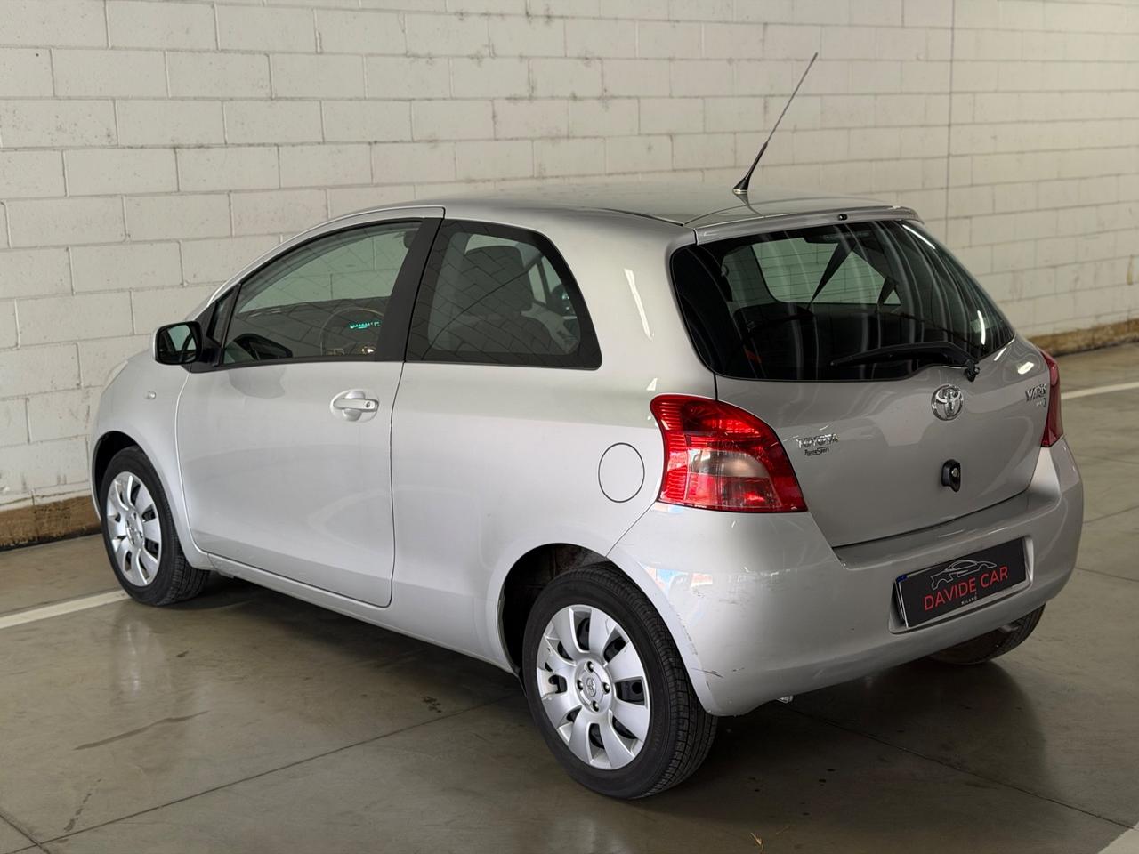 Toyota Yaris 1.3 3 porte Sol 13.000km