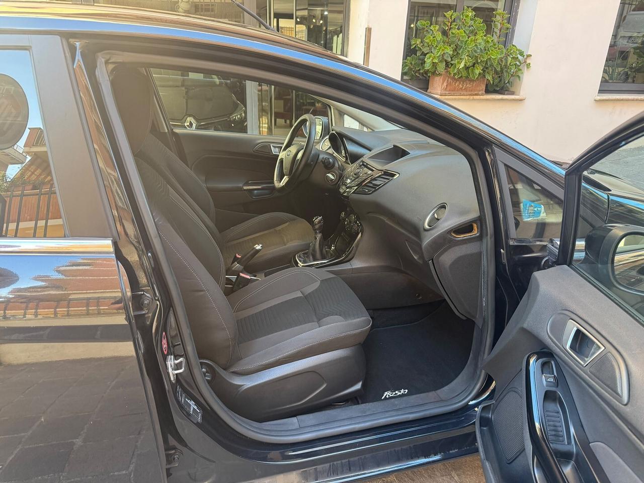 FORD Fiesta 1.5 TDCi 75CV 5 porte Titanium