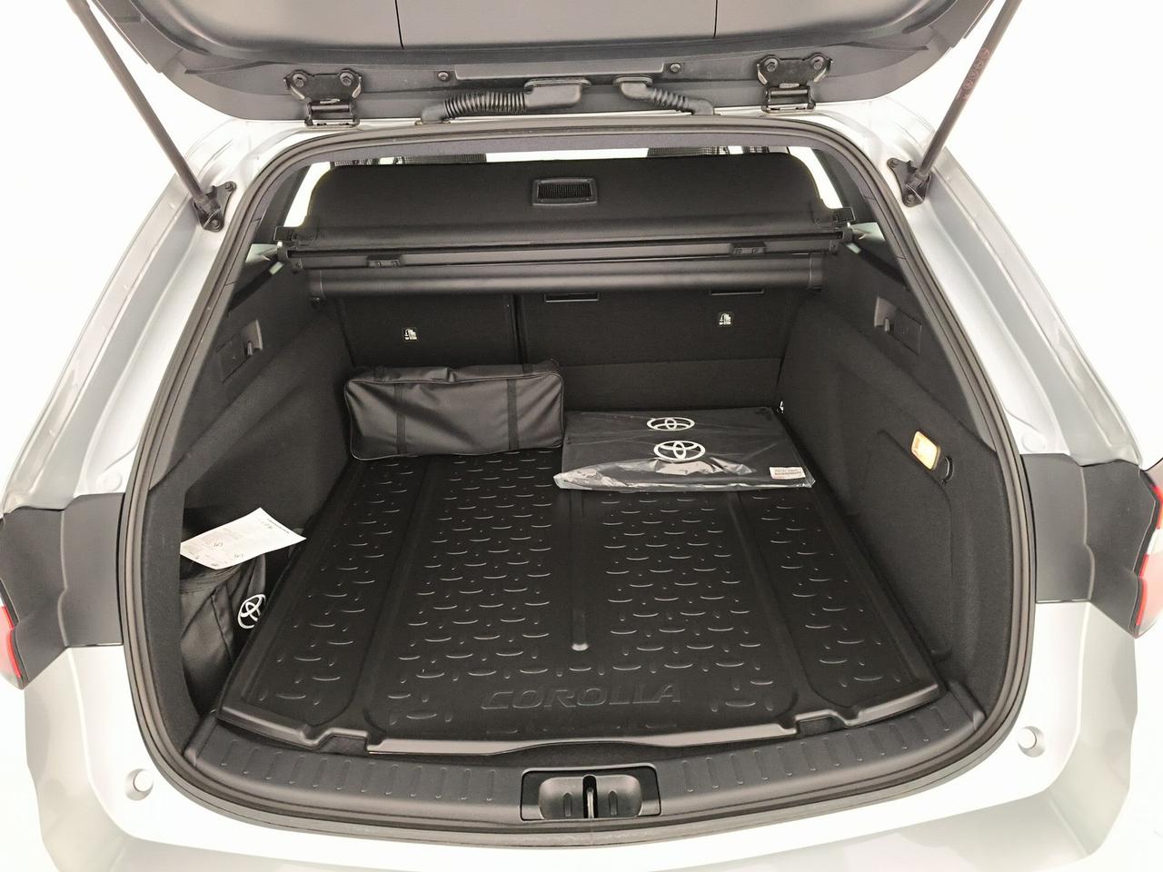 Toyota Corolla touring sports 2.0h active auto