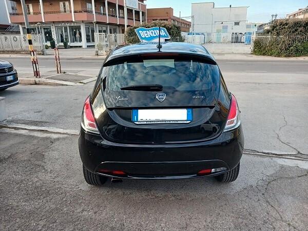LANCIA YPSILON 1.0 FireFly S&S 69 CV HYBRID GOLD