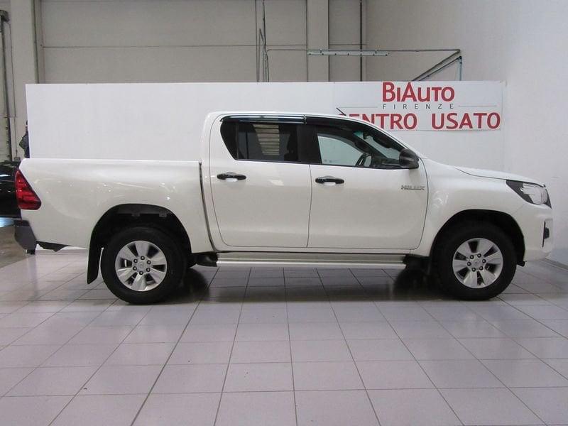 Toyota Hilux 2.4 D-4D 4WD 4 porte Double Cab Lounge