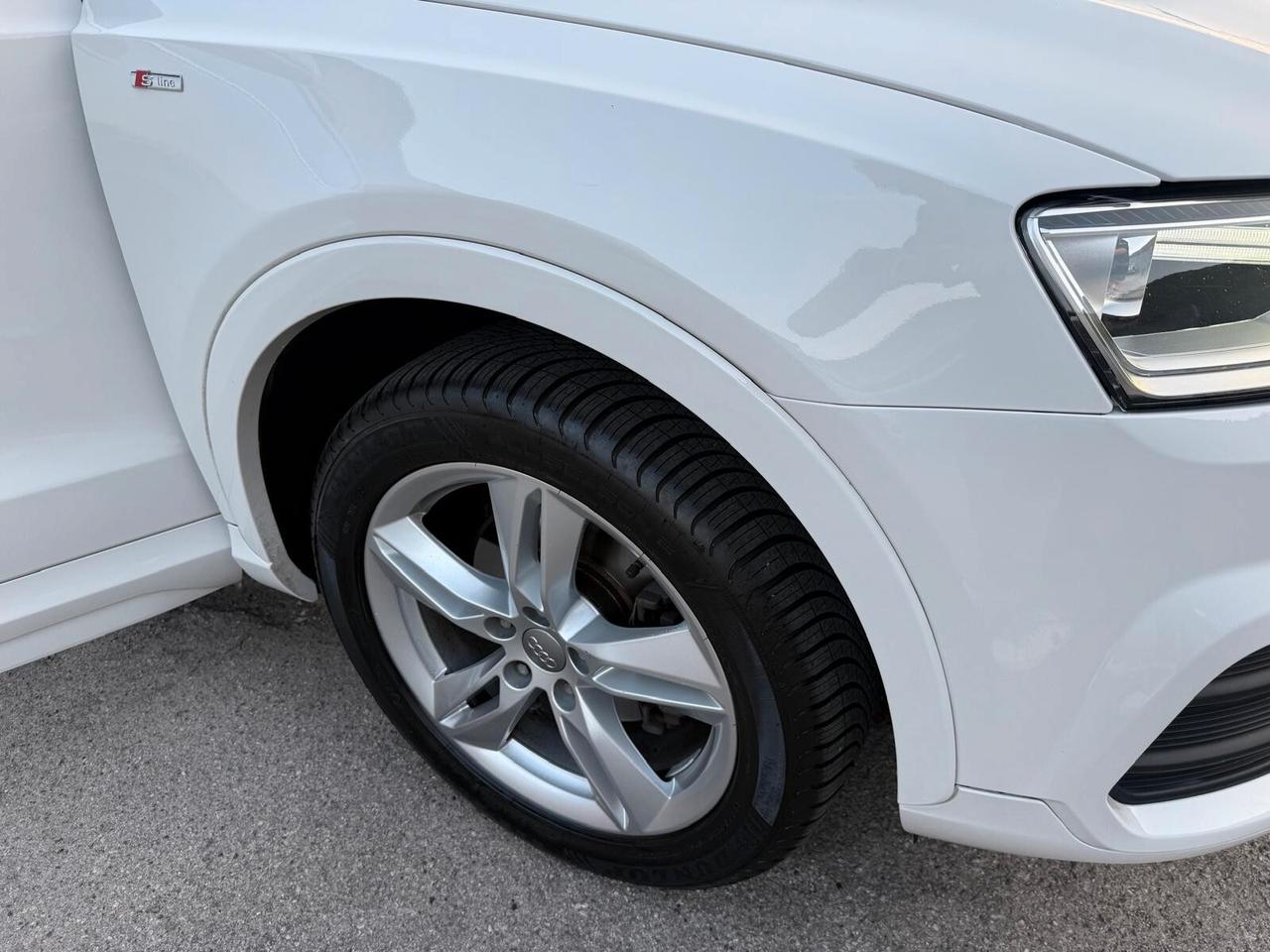 AUDI Q3 2.0 TDI 184 CV S tronic quattro edition Sport