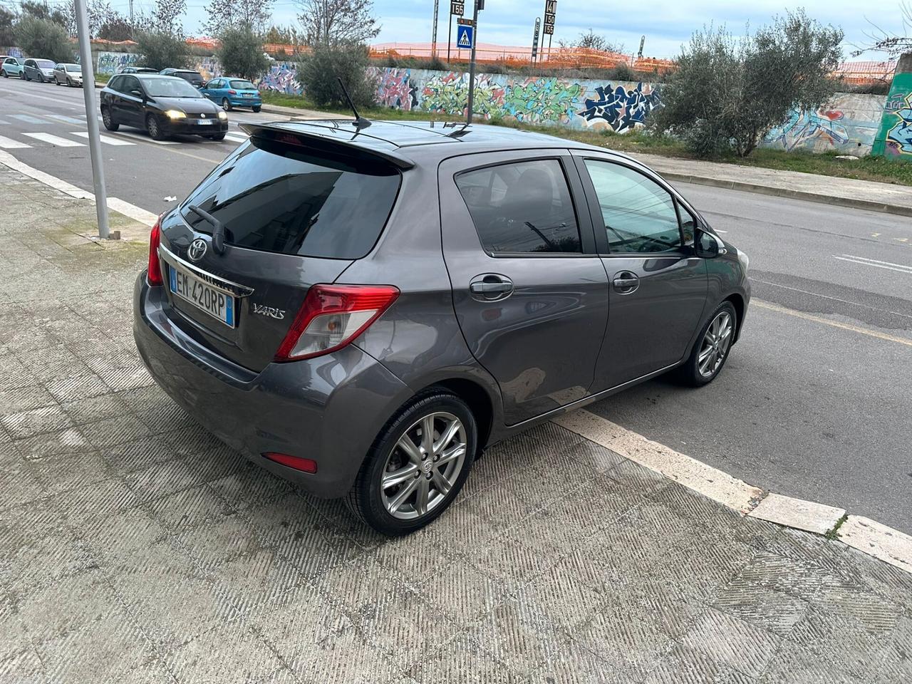 Toyota Yaris 1.4 D-4D 5 porte Lounge