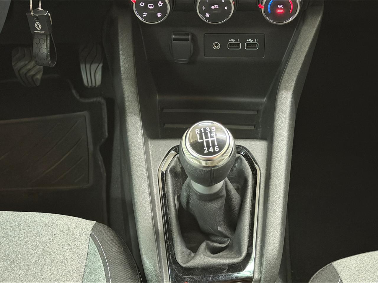 RENAULT Clio V 2023 - Clio 1.0 tce Evolution Gpl 100cv