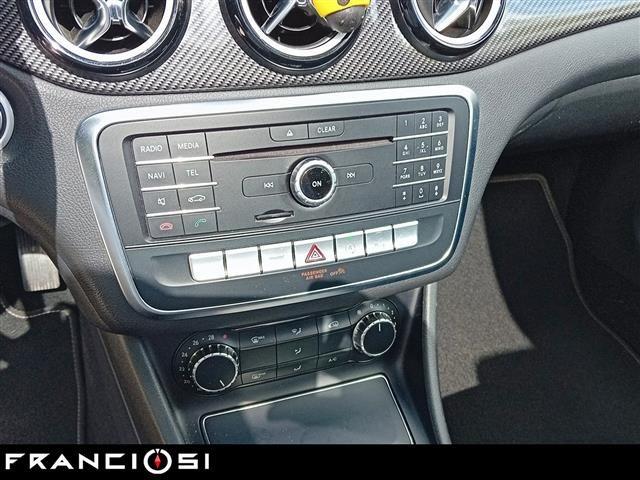MERCEDES-BENZ CLA Shooting Brake 200 D Night edition 4Matic 7G D