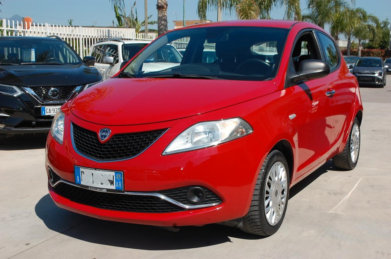 Lancia Ypsilon 1.2 Gold ecochic Gpl 69CV Uff Italy Bluetooth USB