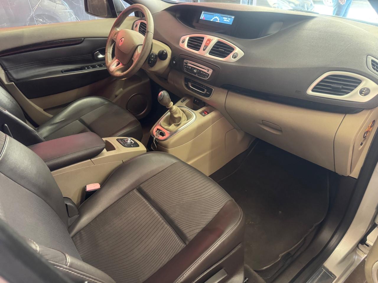 Renault Scenic Scénic 1.5 dCi 110CV EDC Dynamique