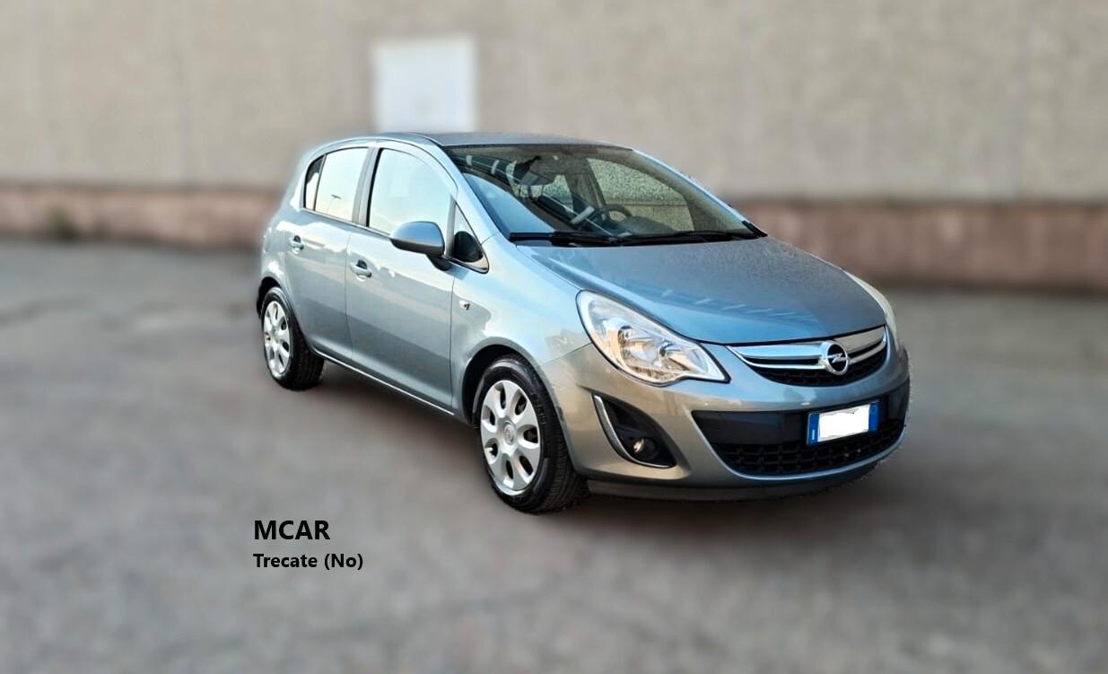 Opel Corsa 1.2 5 porte Cosmo