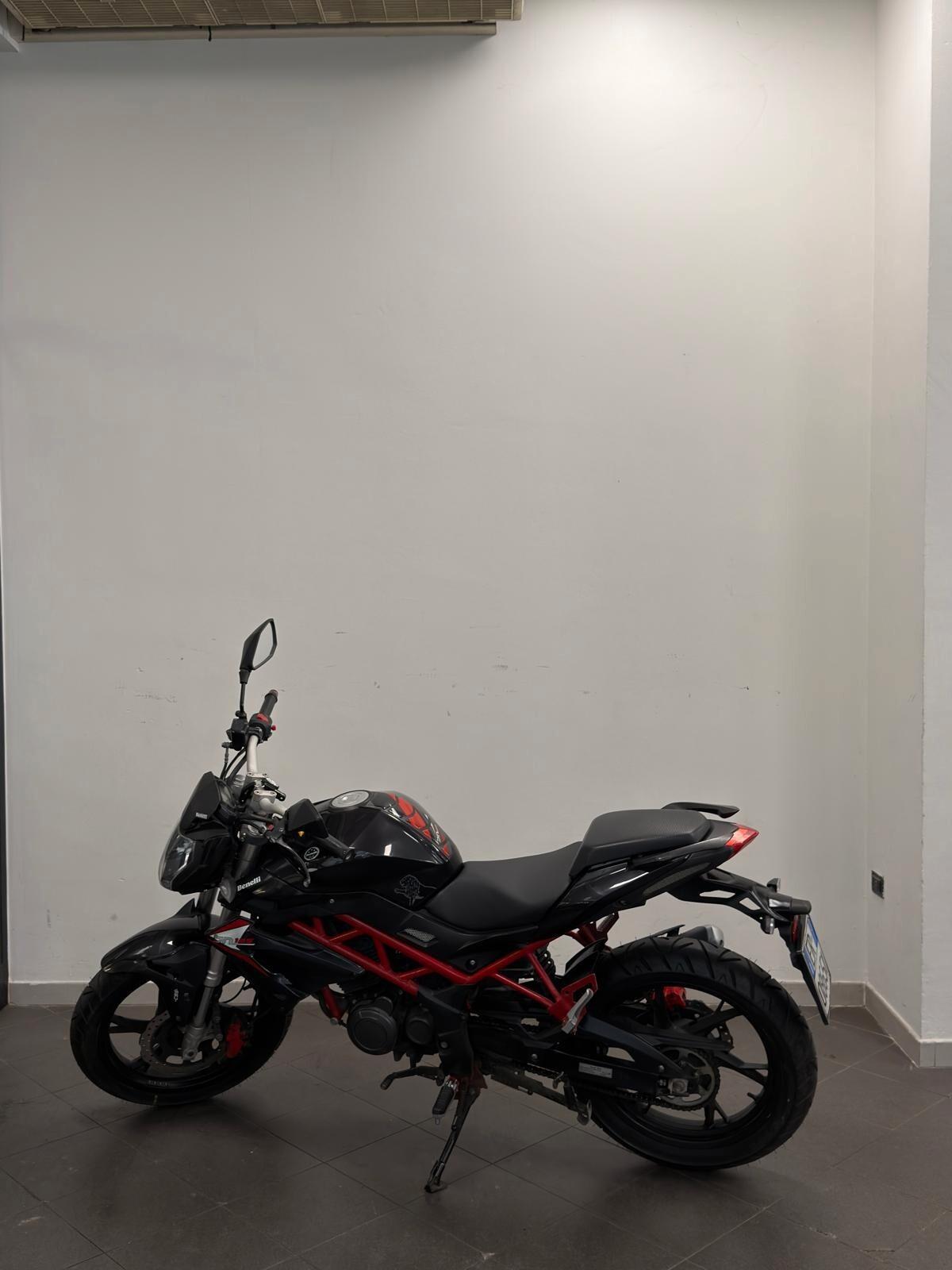 Benelli BN 125