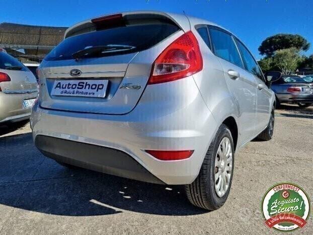FORD Fiesta 1.6 TDCi 95 CV 5p. Titanium