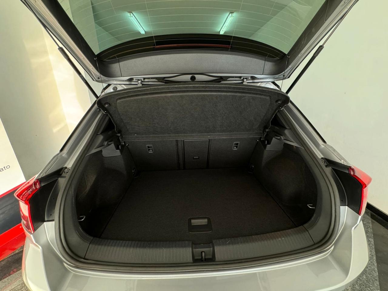 Volkswagen T-Roc 2.0 TDI SCR R-Line