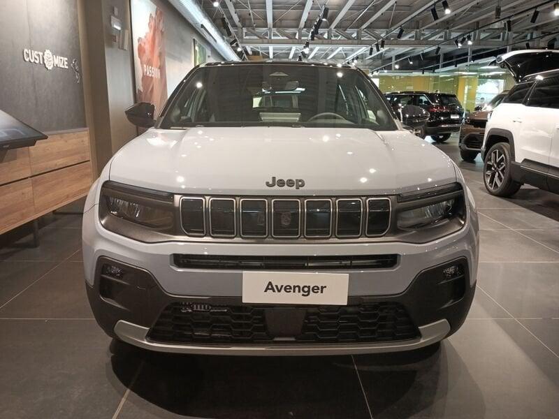 Jeep Avenger e-Hybrid 1.2 MHEV e-Hybrid Turbo Black Edition