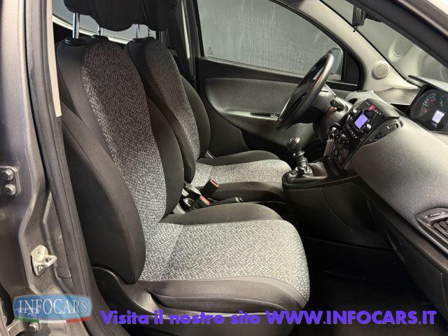 LANCIA Ypsilon 1.0 Hybrid 70 cv Silver Plus - Neopatentati PROMO