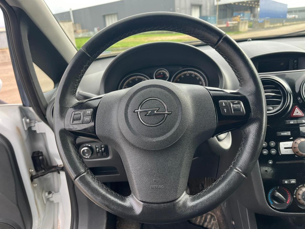 Opel Corsa 1.2 5p Edition 117000 km GARANZIA 12 m