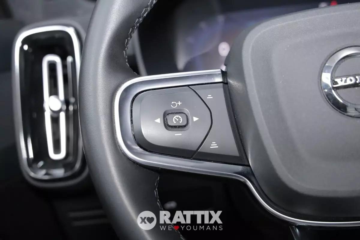 Volvo XC40 motore elettrico 175kW Recharge Pure Plus Auto