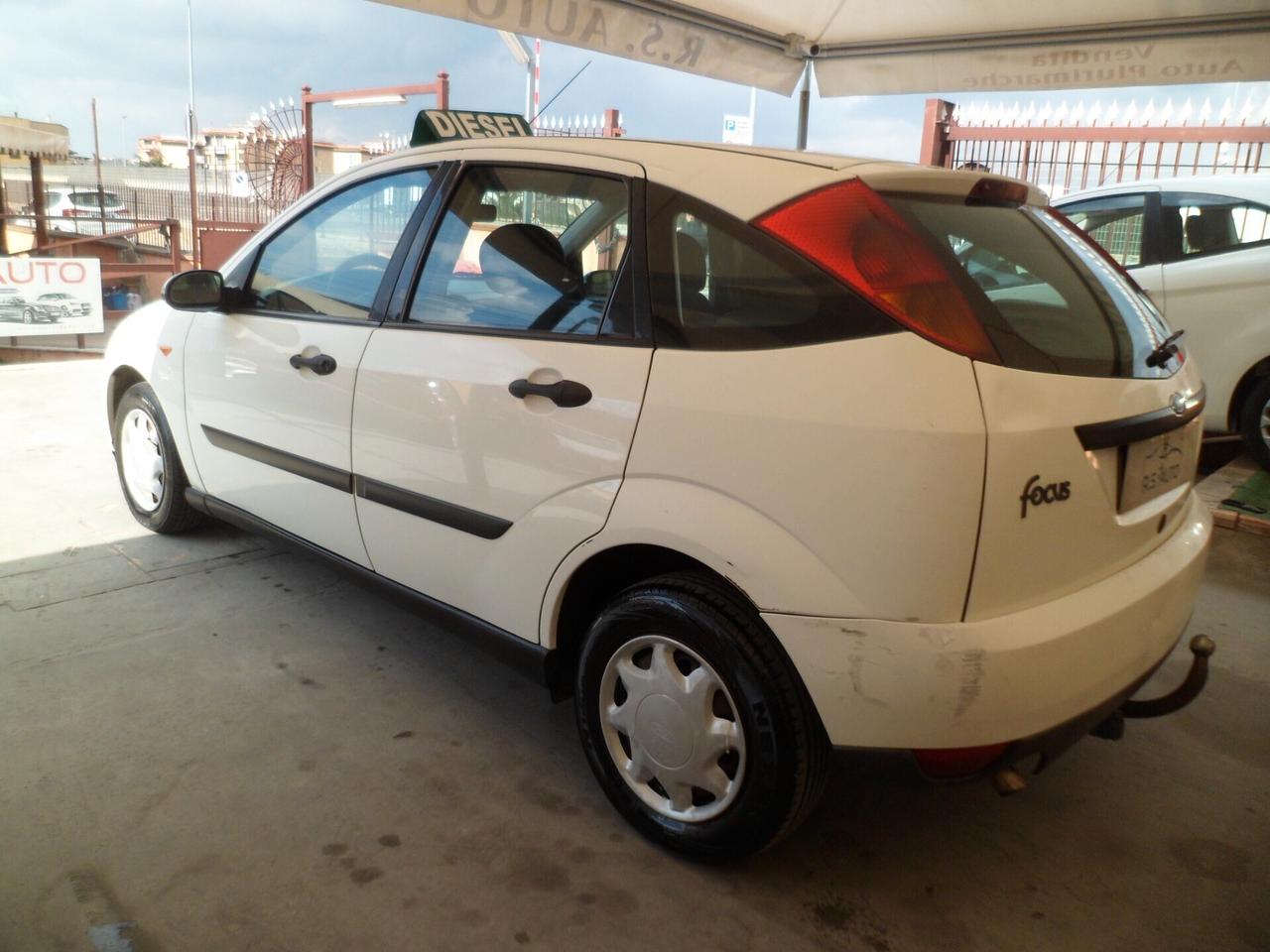 Ford Focus 1.8 TDCi 5p gancio traino full 00