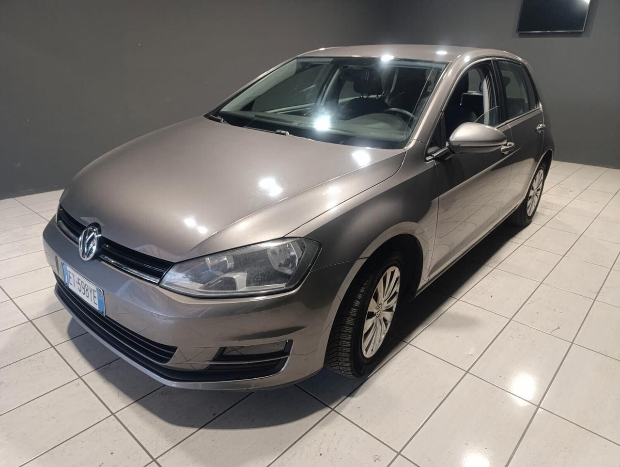 Volkswagen Golf 7 del 2013 - 1200 benzina anche neopatentati -