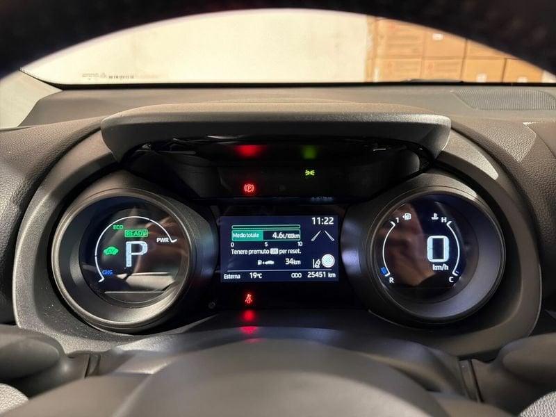 Toyota Yaris Hybrid Trend MY22