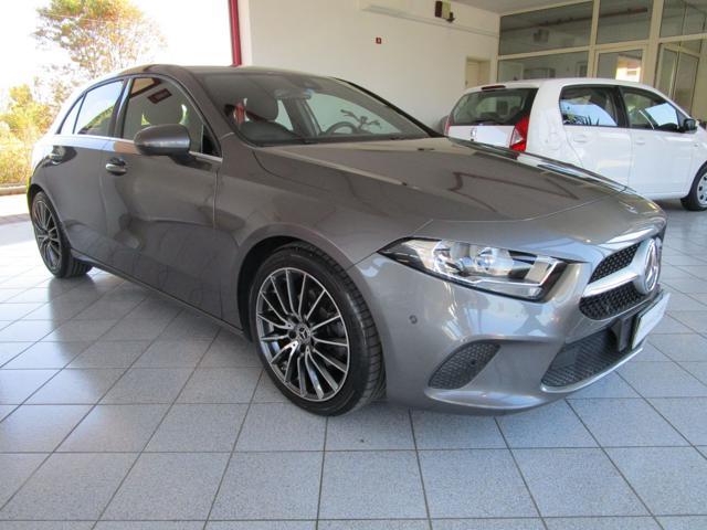 MERCEDES-BENZ A 180 Automatic Premium