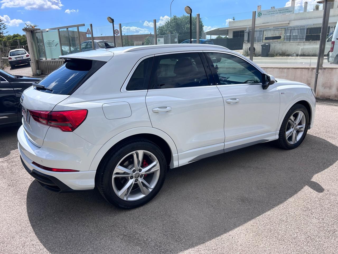 Audi Q3 35 TDI S tronic line edition