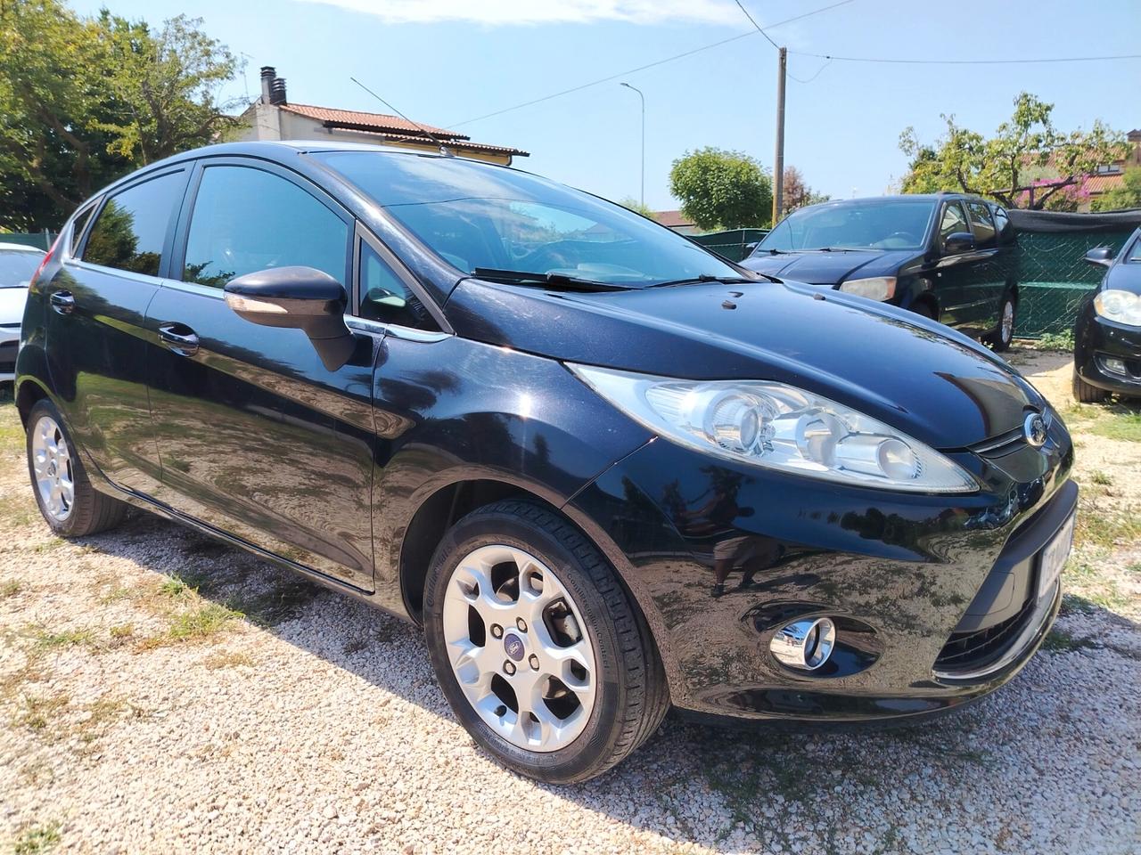 Ford Fiesta 1.4 5 porte Bz.- GPL Titanium