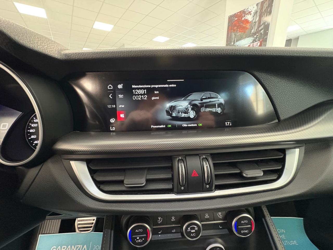 Stelvio 2.0 Turbo 280 Q4 Veloce 2022 km 104000