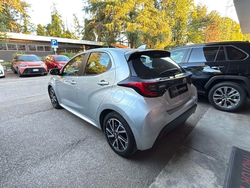Toyota Yaris Hybrid Trend MY22