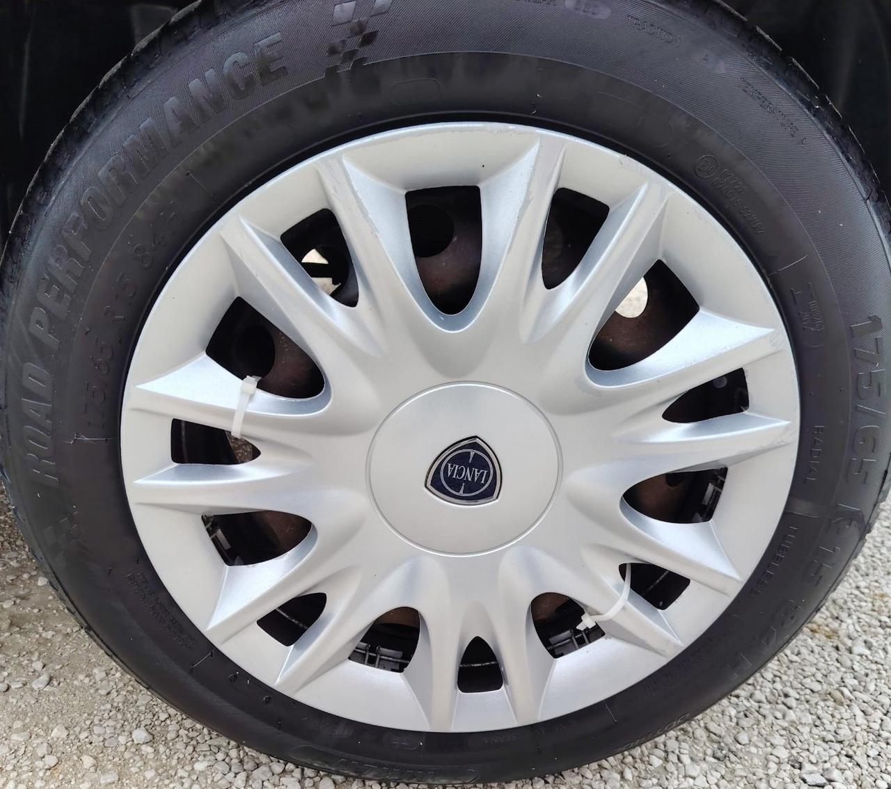 LANCIA Ypsilon 0.9 TwinAir 85 CV 5 porte Metano Ecochic Gold