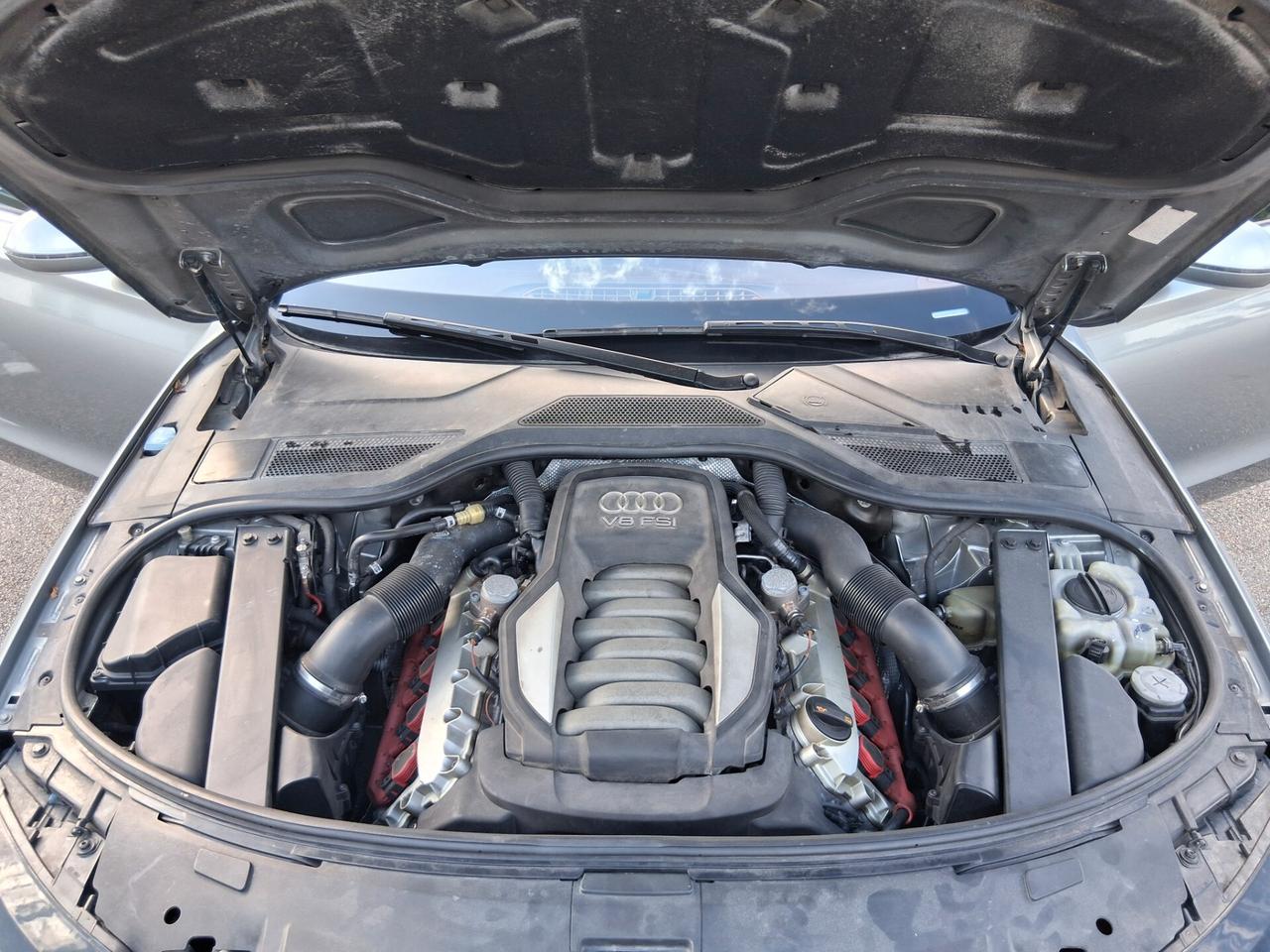 Audi A8 4.2 V8 FSI quattro tiptronic