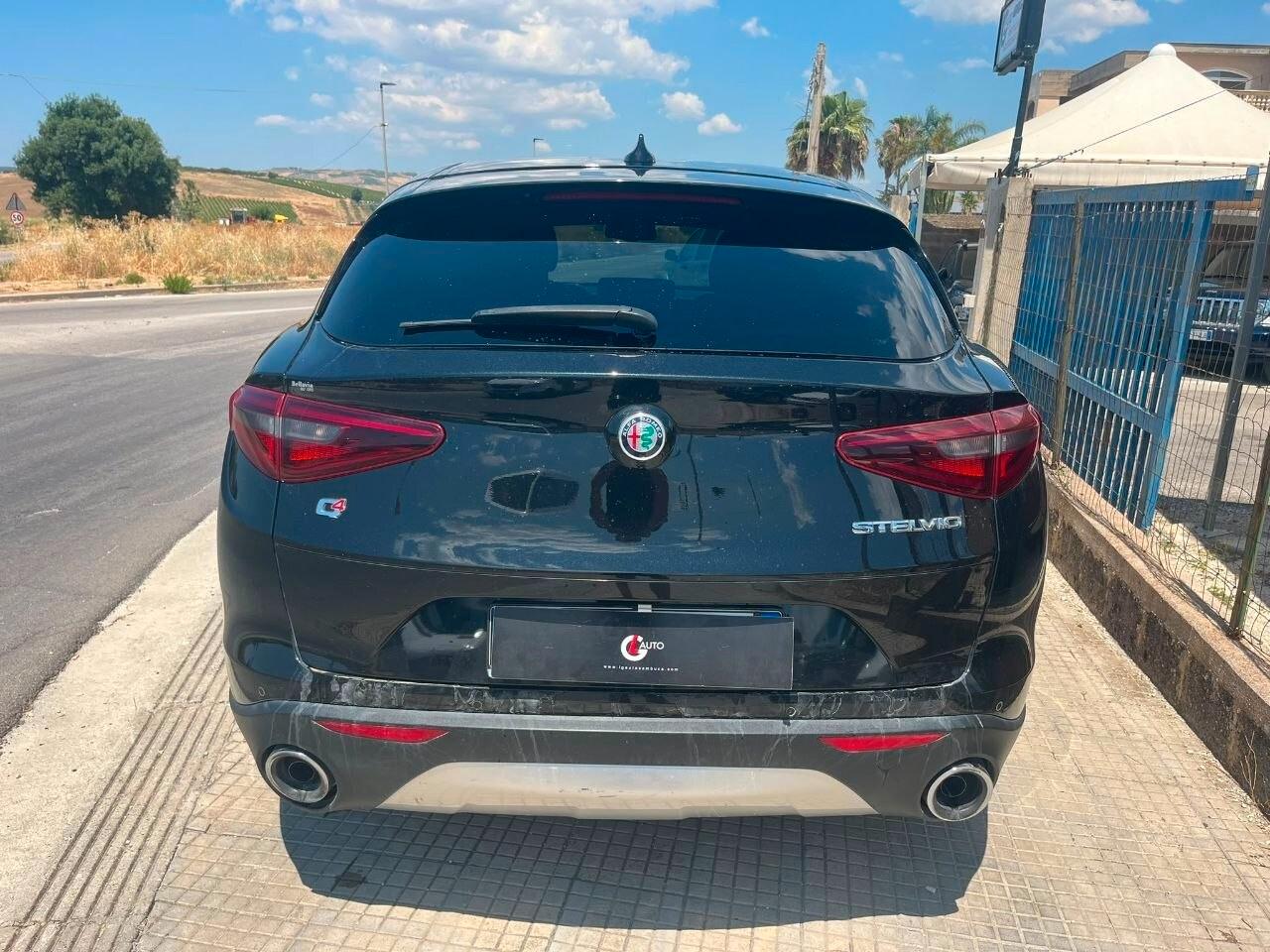 Alfa Romeo Stelvio 2.2 Turbodiesel 210 CV AT8 Q4 Business