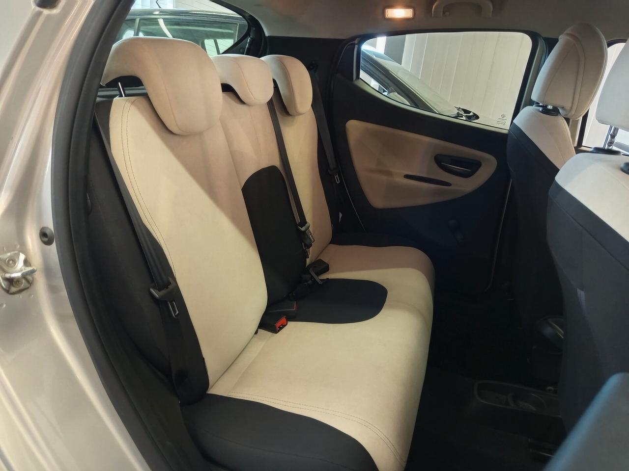 Lancia Ypsilon 1.3 Mjt diesel, 165 Mila chilometri ok neopatentati