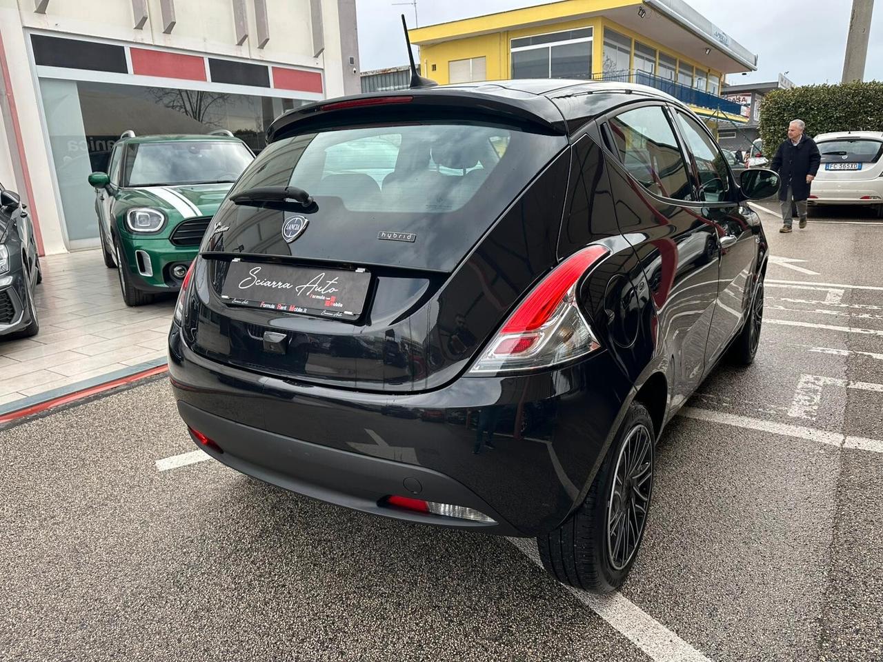 Lancia Ypsilon 1.0 FireFly 5 porte S&S Hybrid Gold
