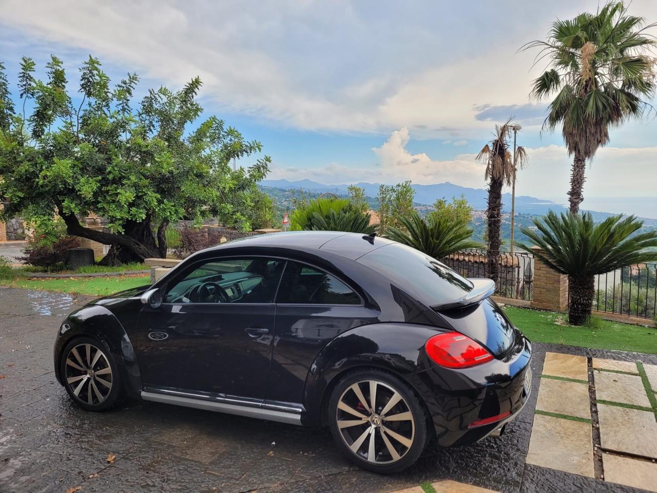 Volkswagen Maggiolino 2.0 TSI DSG Sport