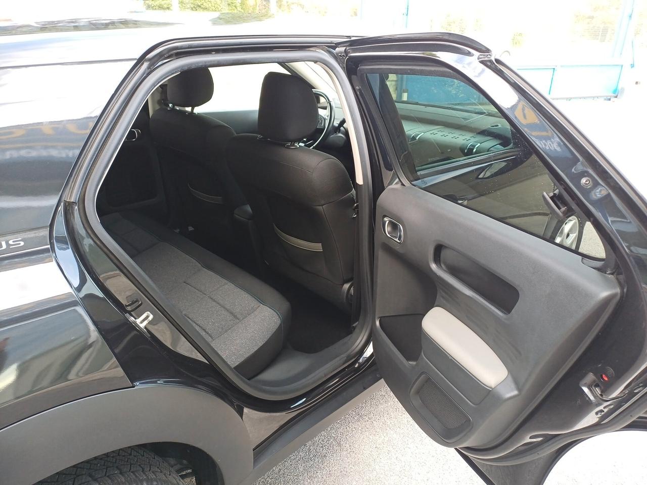 Citroen C4 Cactus BlueHDi 100 S&S Shine