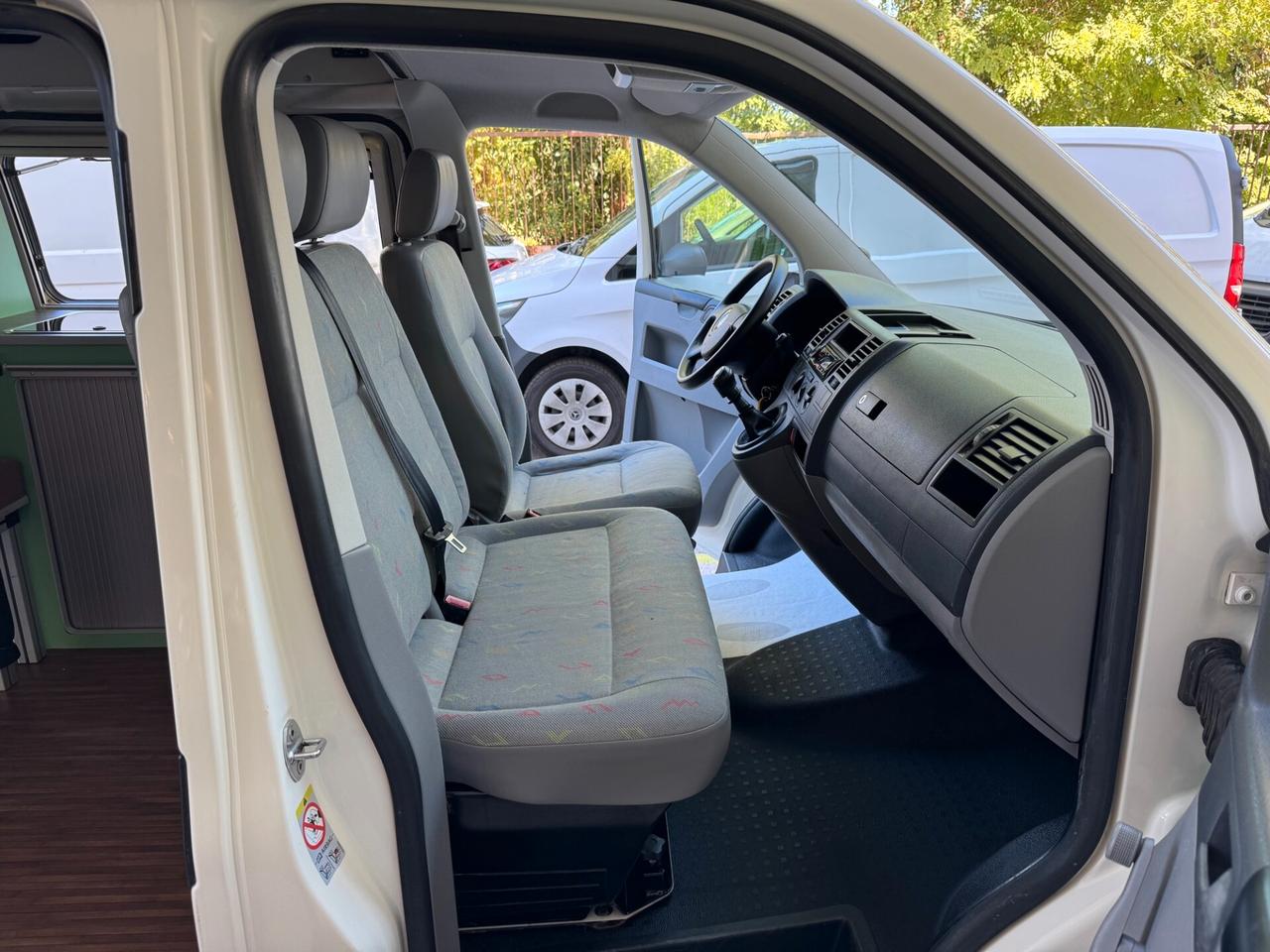 Volkswagen T5 Transporter 1.9TDI CAMPER GARANZIA24