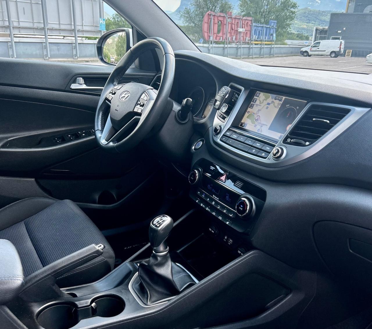 Hyundai Tucson 1.7 CRDi XPossible SOLO 95.000km