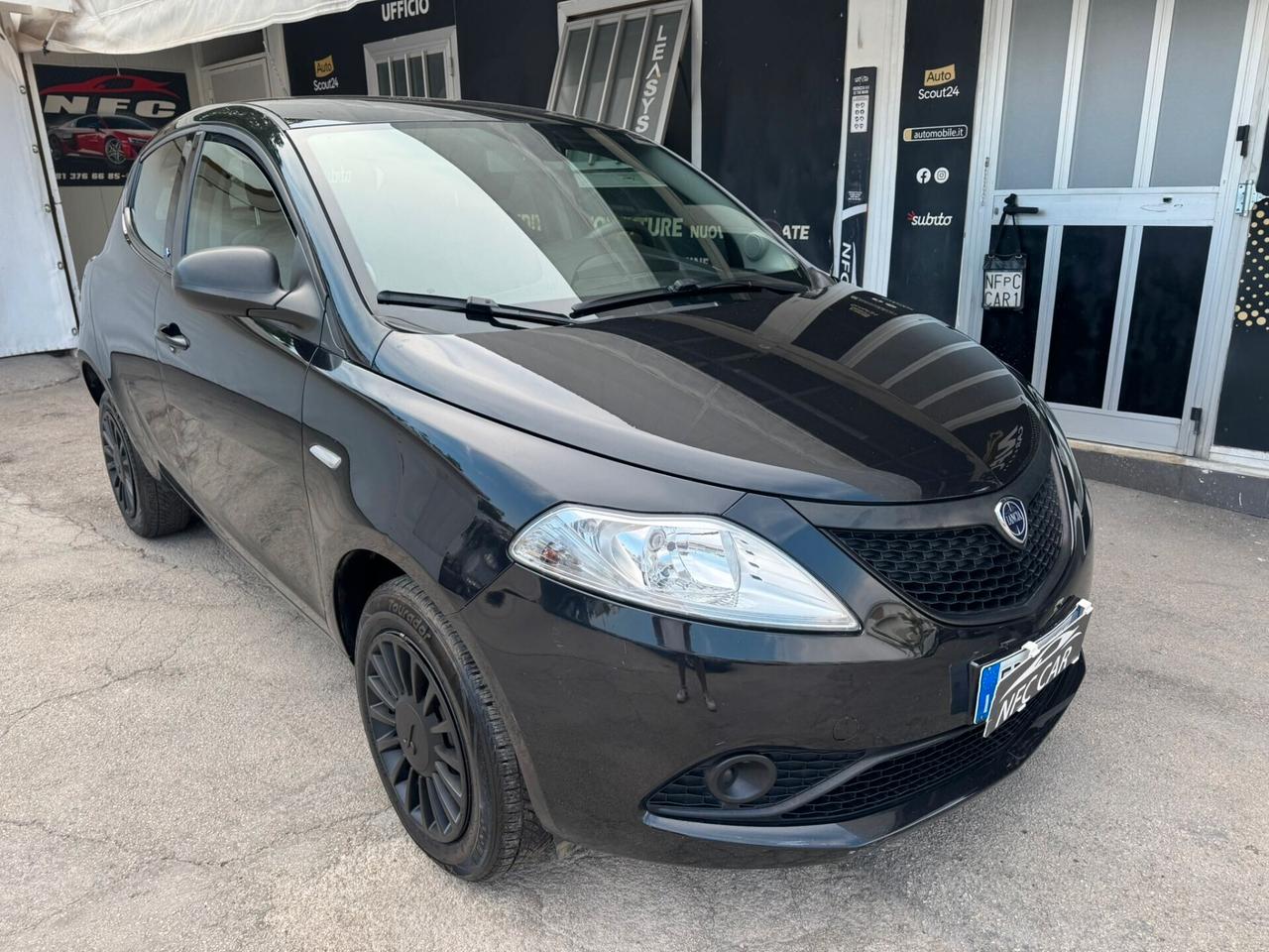Lancia Ypsilon 0.9 TwinAir 5 porte Metano Ecochic Gold